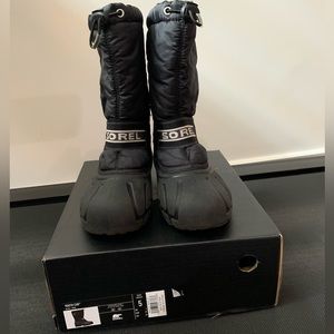 Boys Sorel winter boots